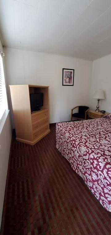 Fairmount Motel *